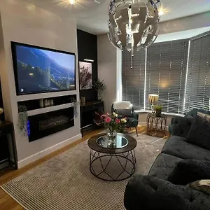 Stylish Close To Arena Sheffield